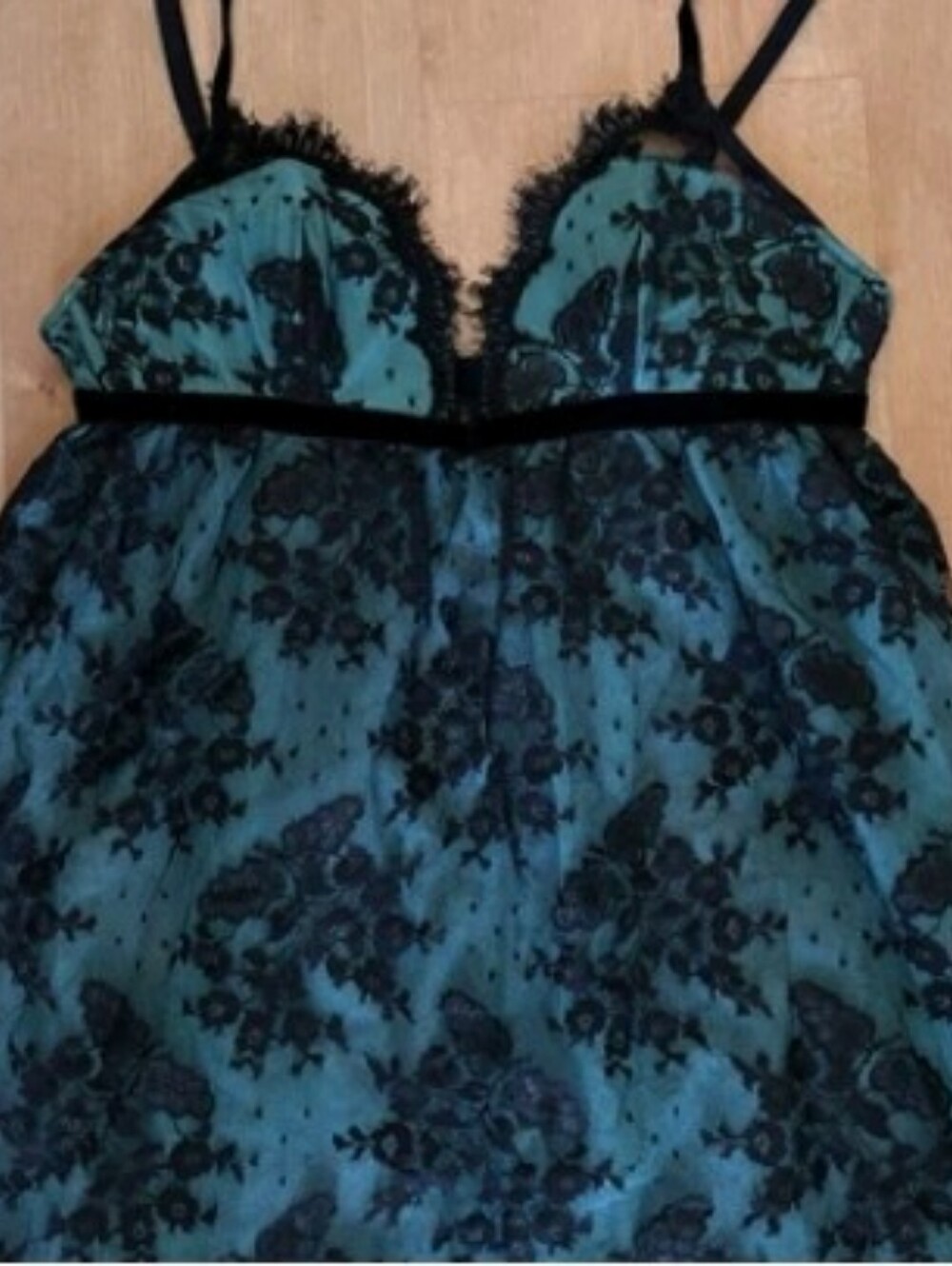Victoria Secret Medium Lace-Overlay Satin Chemise Slip in Teal and Black